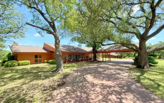 905 Bennett Dr. Bowie, Tx. 76230 – photo 2